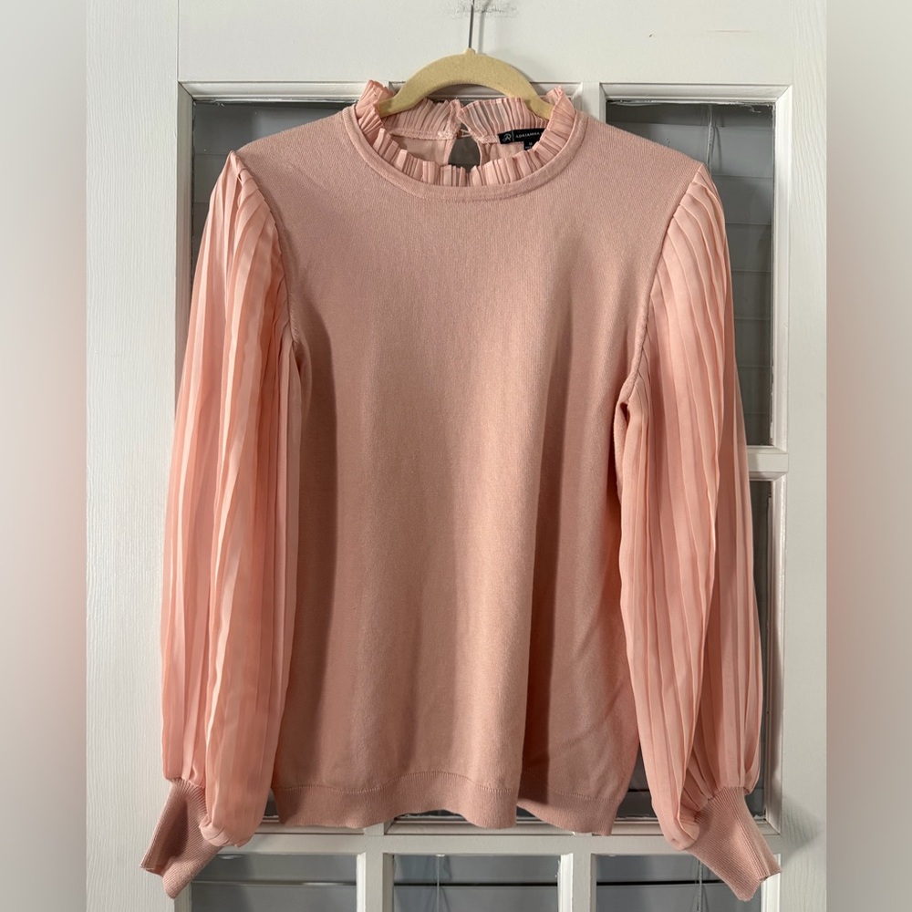 Adrianna Papell Women’s M Blush Ruffle Neck Pleated Sleeve Sweater | SKU 0274